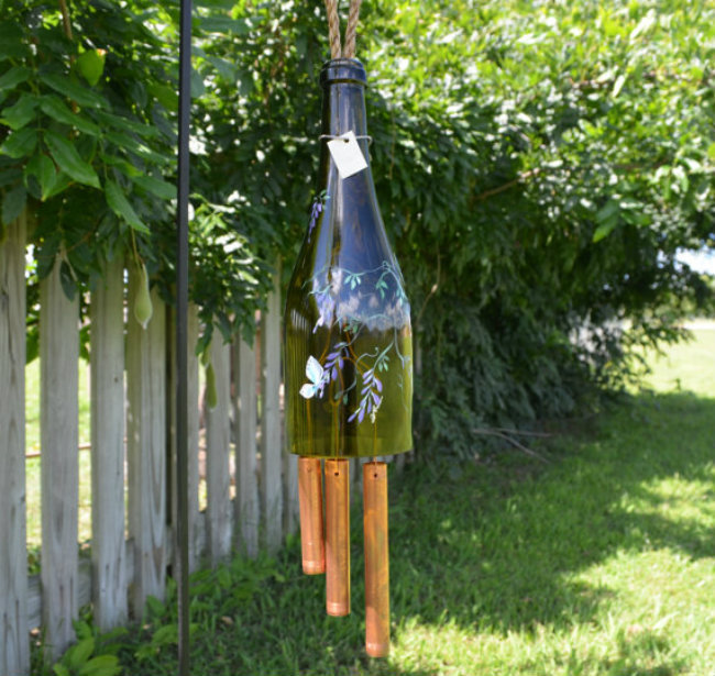 AD-Empty-Wine-Bottle-Into-A-Practical-Work-Of-Art-10