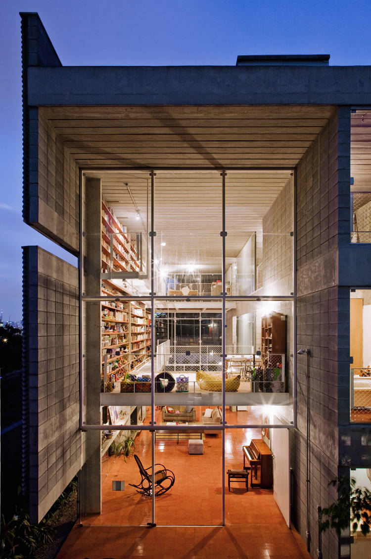 Living Library: Marvelous Home With Multi-Story Bookcases