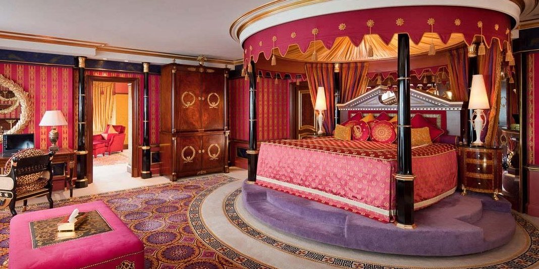 AD-Insanely-Lavish-Hotel-Suits-To-Stay-In-Before-You-Die-13