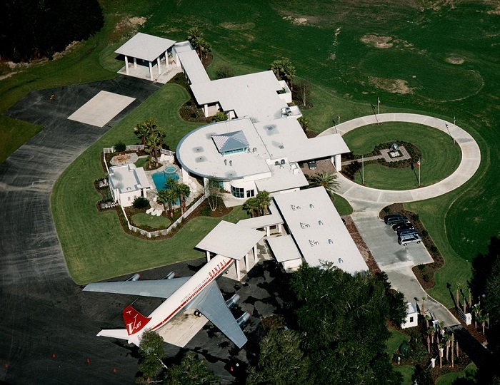John Travolta's House Is A Functional Airport With 2 Runways For His Private Planes