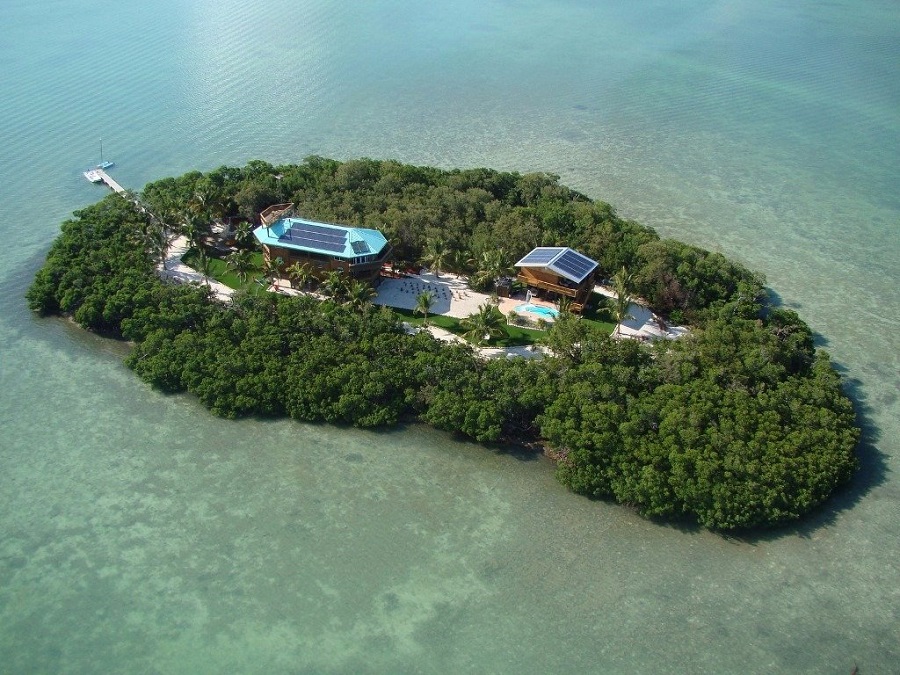 AD-Luxurious-Private-Islands-16