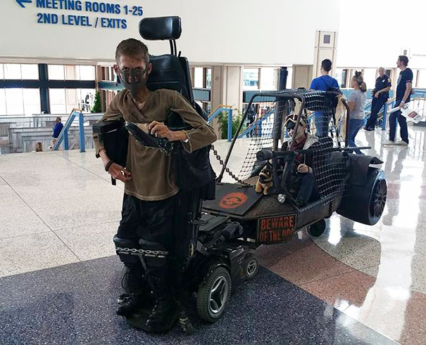 He also created an alternate buggy version for conventions with more room