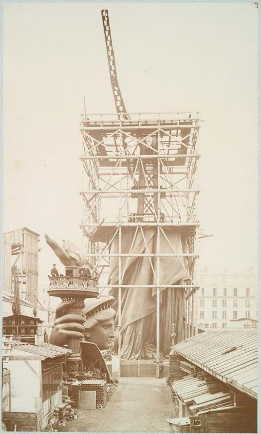 The Statue of Liberty reached new heights in 1885.