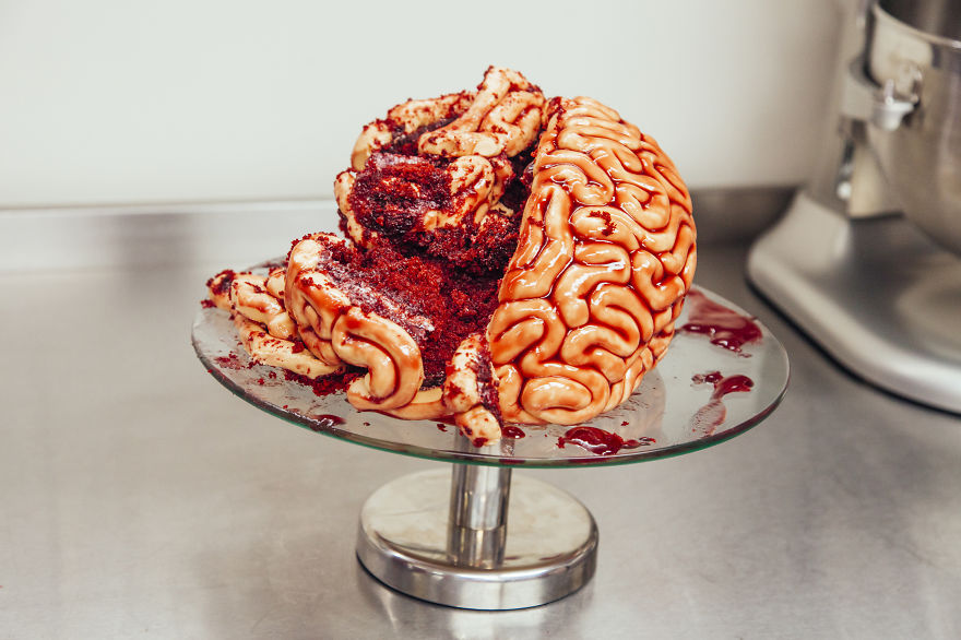 Bonus points if you eat your Brain Cake with your hands. Zombies aren’t so good with forks!