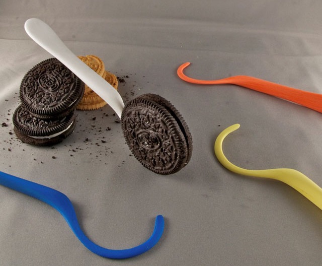 It’s Like A Tooth Pick, But For An Oreo