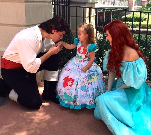 AD-Mom-Sews-Disney-Costumes-For-Her-Daughter-12