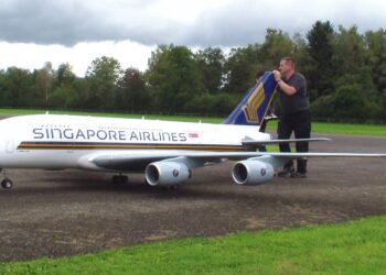 The-Biggest-Remote-Controlled-Airbus