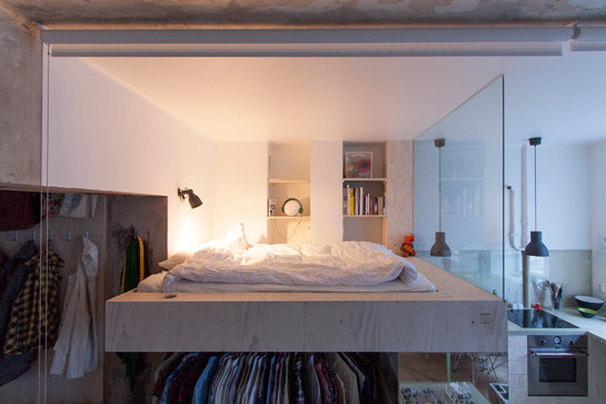 Another use for lofted bedrooms? You can fit a walk-in closet underneath.
