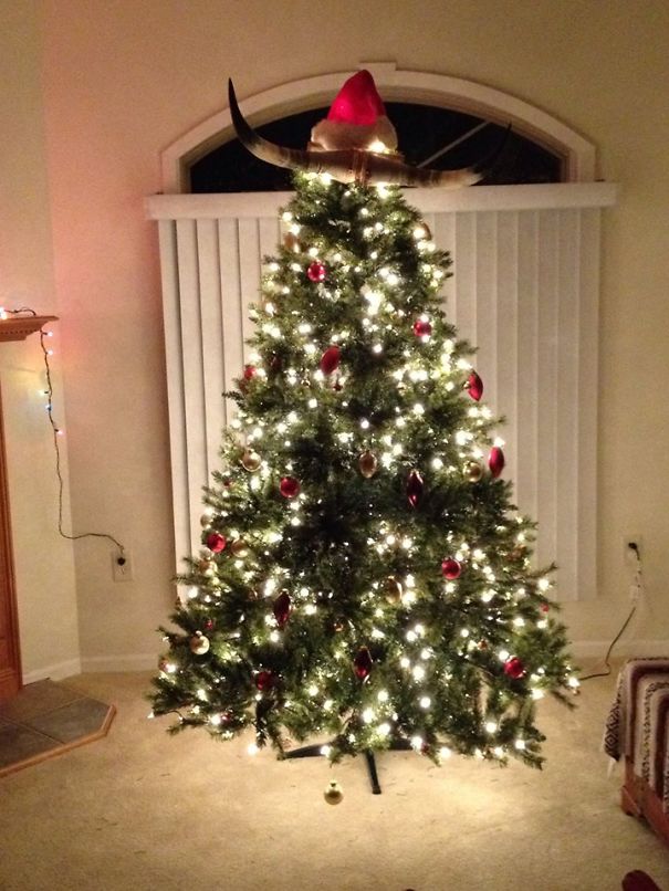 AD-100+-Of-The-Most-Creative-Christmas-Trees-Ever-79