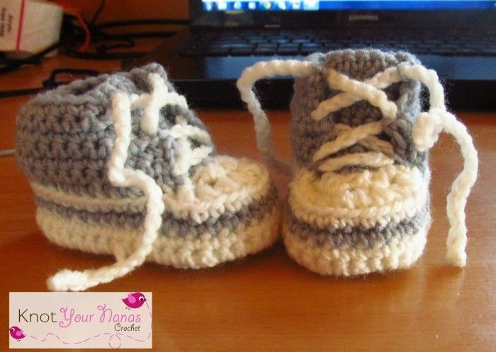 AD-Adorable-And-FREE-Crochet-Baby-Booties-Patterns-17-1