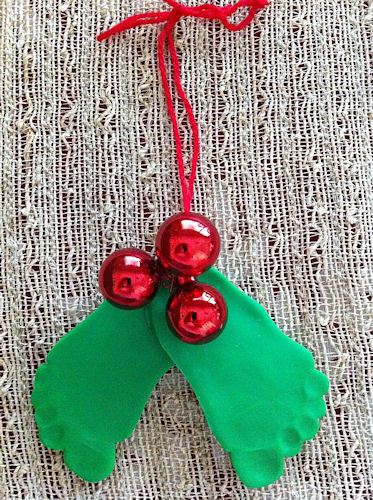 AD-Creative-Handprint-And-Footprint-Crafts-For-Christmas-12