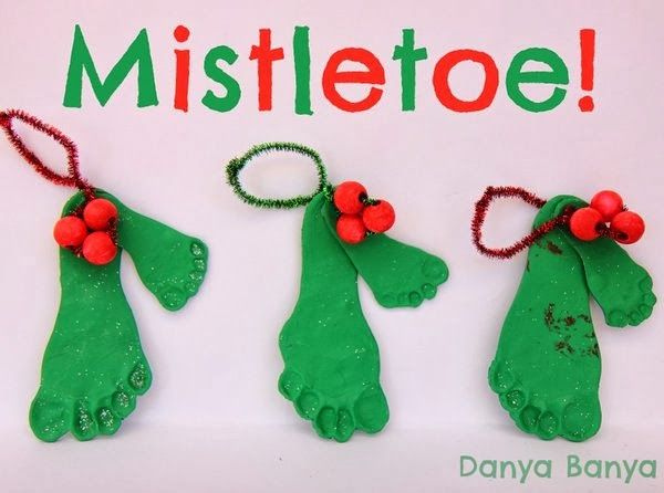 AD-Creative-Handprint-And-Footprint-Crafts-For-Christmas-26