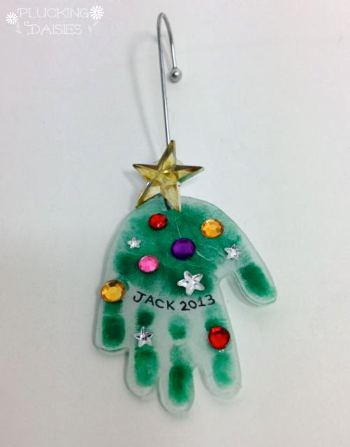 AD-Creative-Handprint-And-Footprint-Crafts-For-Christmas-31