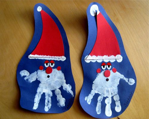 AD-Creative-Handprint-And-Footprint-Crafts-For-Christmas-41