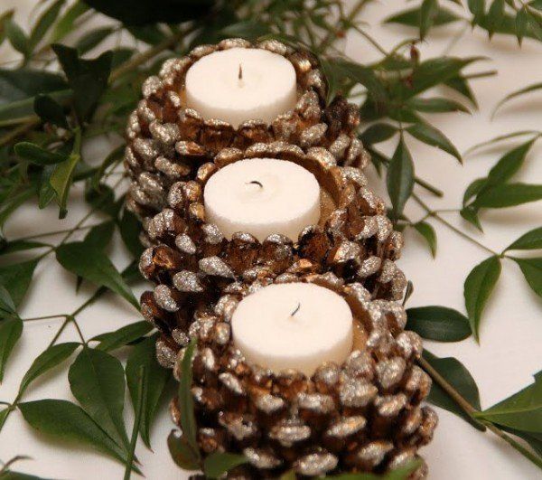 AD-Creative-Pinecone-Crafts-For-Your-Holiday-Decorations-08