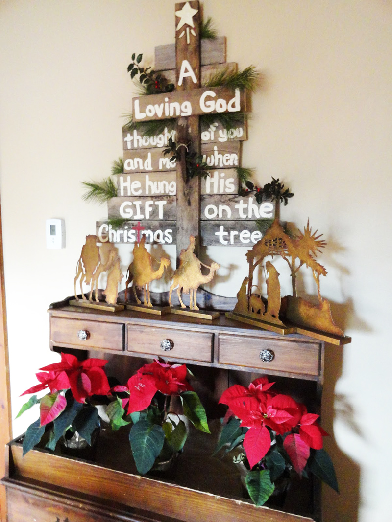 AD-Ideas-Of-How-To-Make-A-Wood-Pallet-Christmas-Tree-17