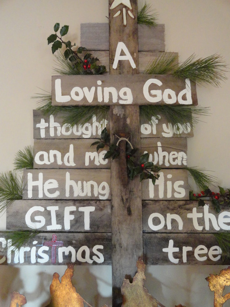 AD-Ideas-Of-How-To-Make-A-Wood-Pallet-Christmas-Tree-18