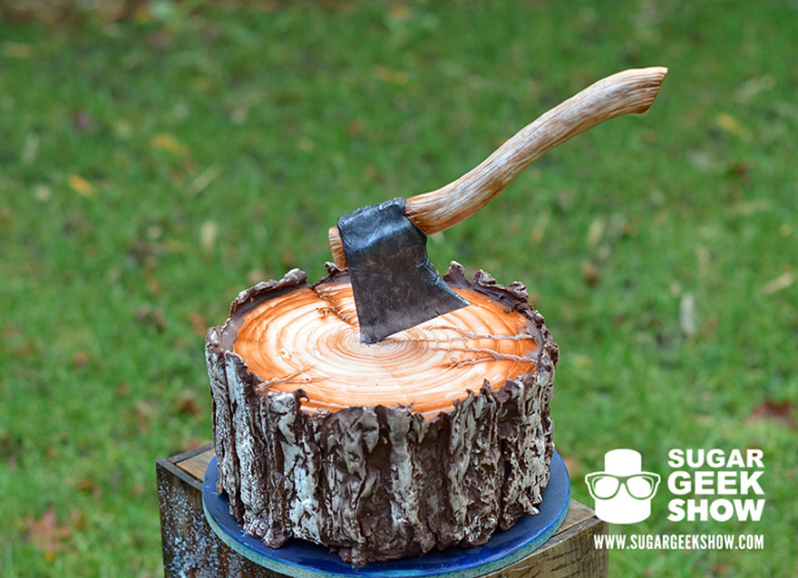 AD-Lumberjack-Tree-Trunk-Cake-Axe-Sugar-Geek-Show-02