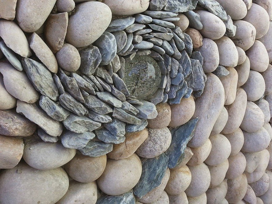 AD-Stone-Sculptures-Mosaic-Johny-Clasper-05