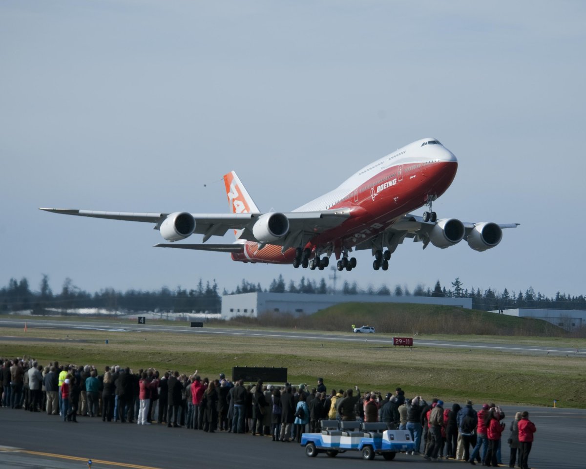 AD-The-Boeing-747-8-Vip-Is-The-Longest-Airliner-Ever-Built-01