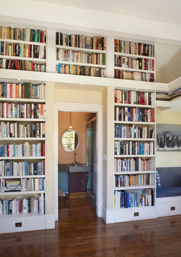 You can even install bookshelves in the kitchen or in the hallway