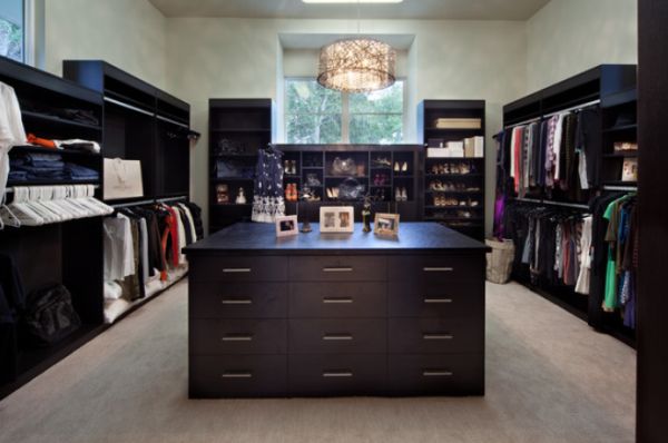AD-Interesting-Design-Ideas-And-Advantages-Of-Walk-In-Closets-17