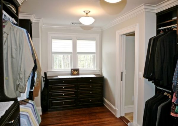 AD-Interesting-Design-Ideas-And-Advantages-Of-Walk-In-Closets-24