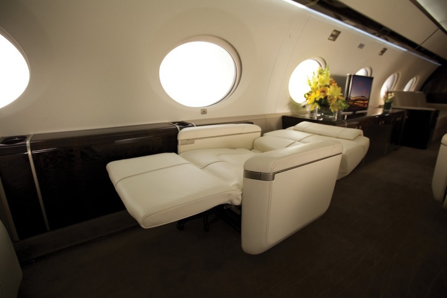 AD-Step-Inside-Rupert-Murdoch's-Luxurious-$84-Million-Private-Jet-07