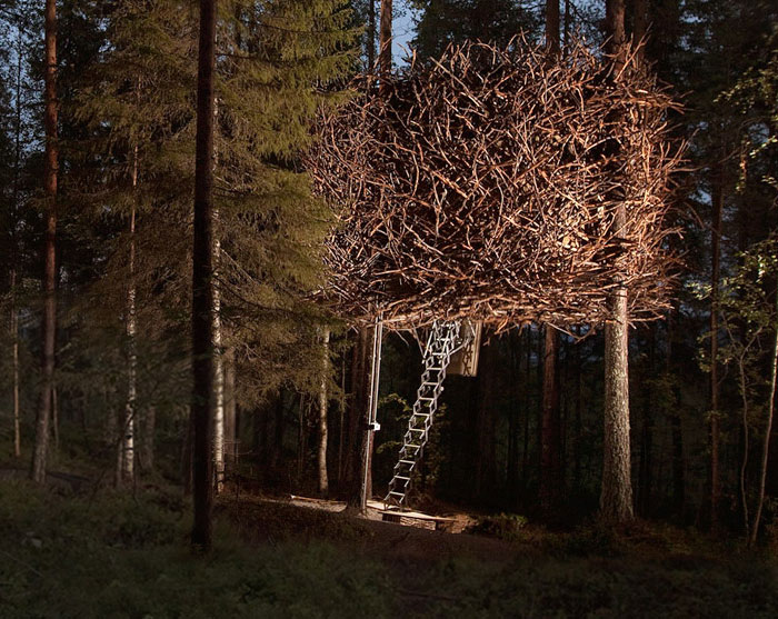 AD-The-Most-Beautiful-Treehouses-From-All-Over-The-World-18