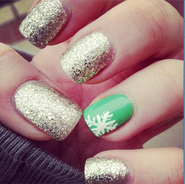 AD-Winter-Inspired-Nail-Designs-12