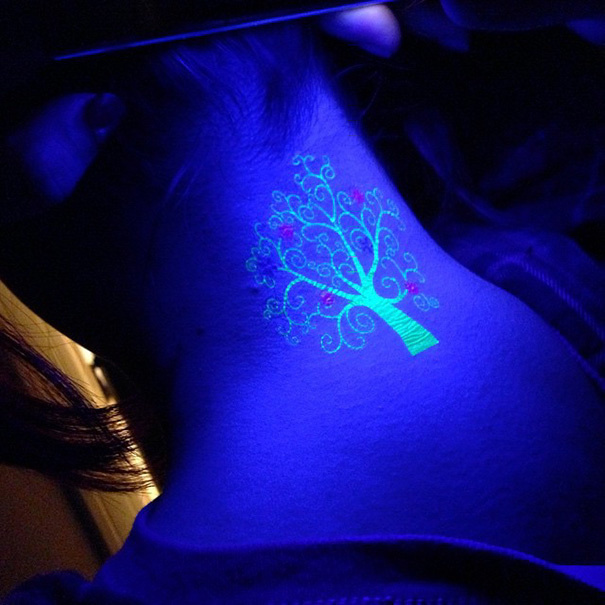 AD-Glow-In-The-Dark-Tattoos-25