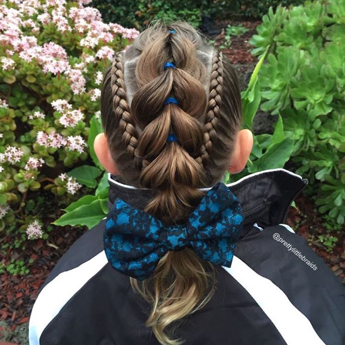 AD-Mom-Braids-Unbelievably-Intricate-Hairstyles-Every-Morning-Before-School-10