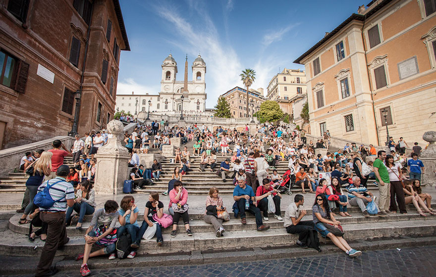 Hanging Out At The Spanish Steps In Italy With Your Sweetheart