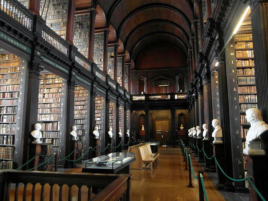 AD-Trinity-College-Long-Room-Library-Dublin-05