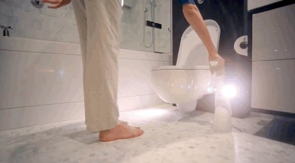 AD-Bathroom-Gadgets-You-Never-Knew-You-Needed-02-1