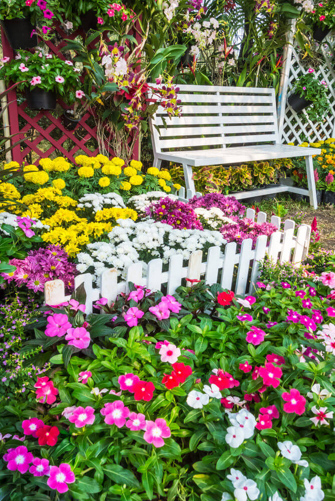 35 Wonderful Ideas How To Organize A Pretty Small Garden Space