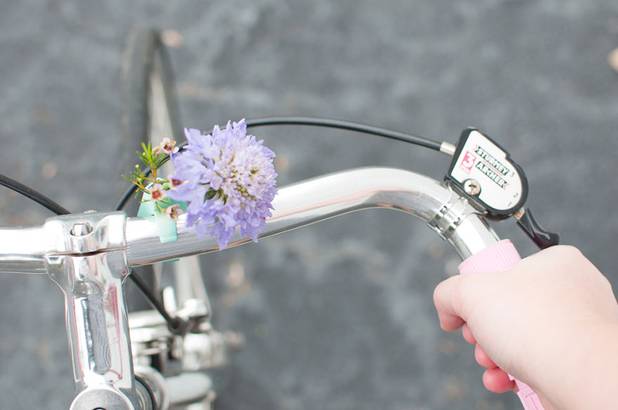 AD-Tiny-Bicycle-Flower-Vases-06