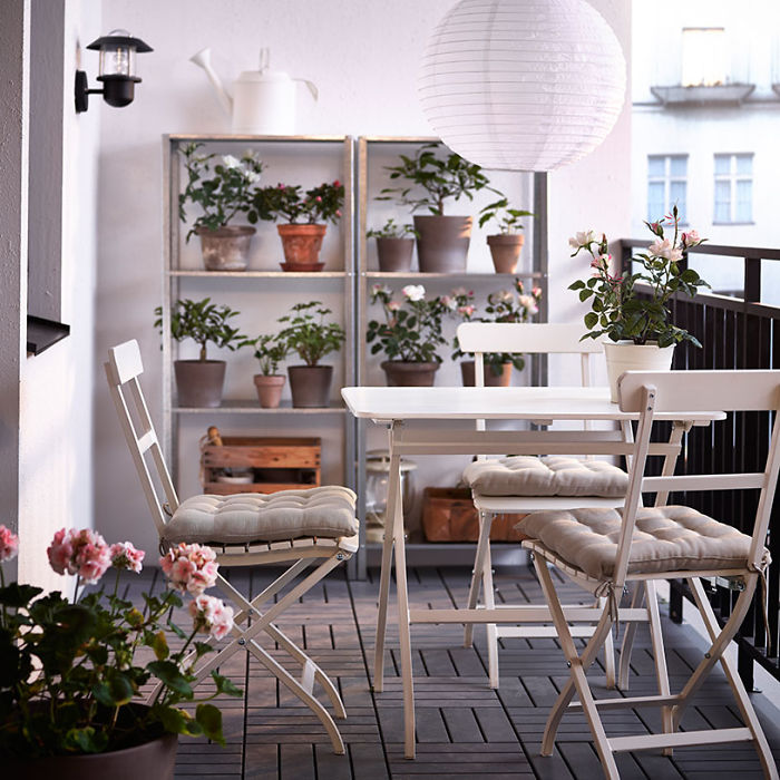 Cozy-Balcony-Decorating-Ideas