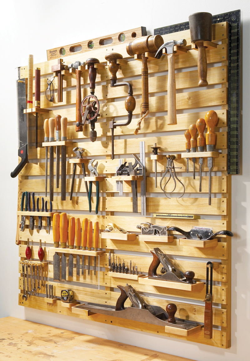 Understand That A Board Made From Pallets To Store Tools Can Be Realized