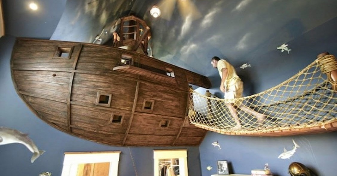 The-Ultimate-Pirate-Ship-Bedroom
