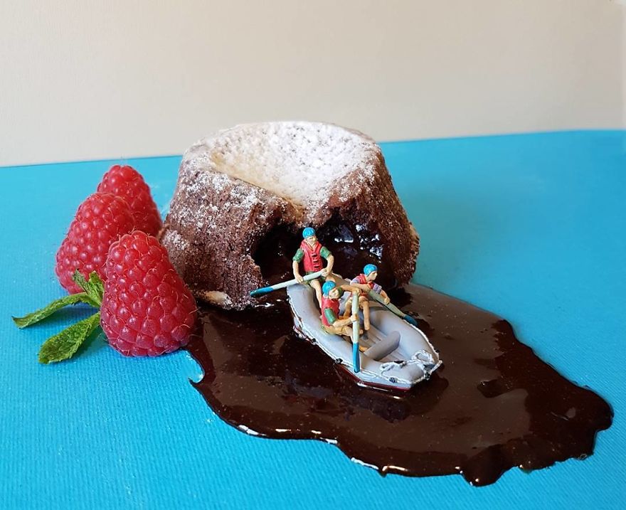 AD-Italian-Pastry-Chef-Creates-Miniature-Worlds-With-Desserts-03