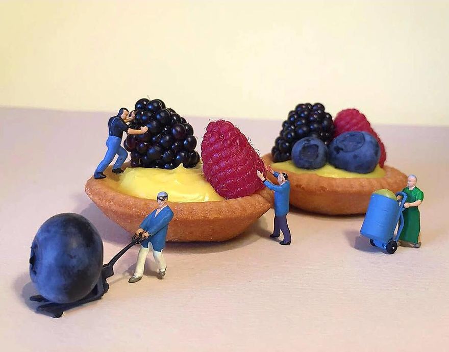 AD-Italian-Pastry-Chef-Creates-Miniature-Worlds-With-Desserts-14