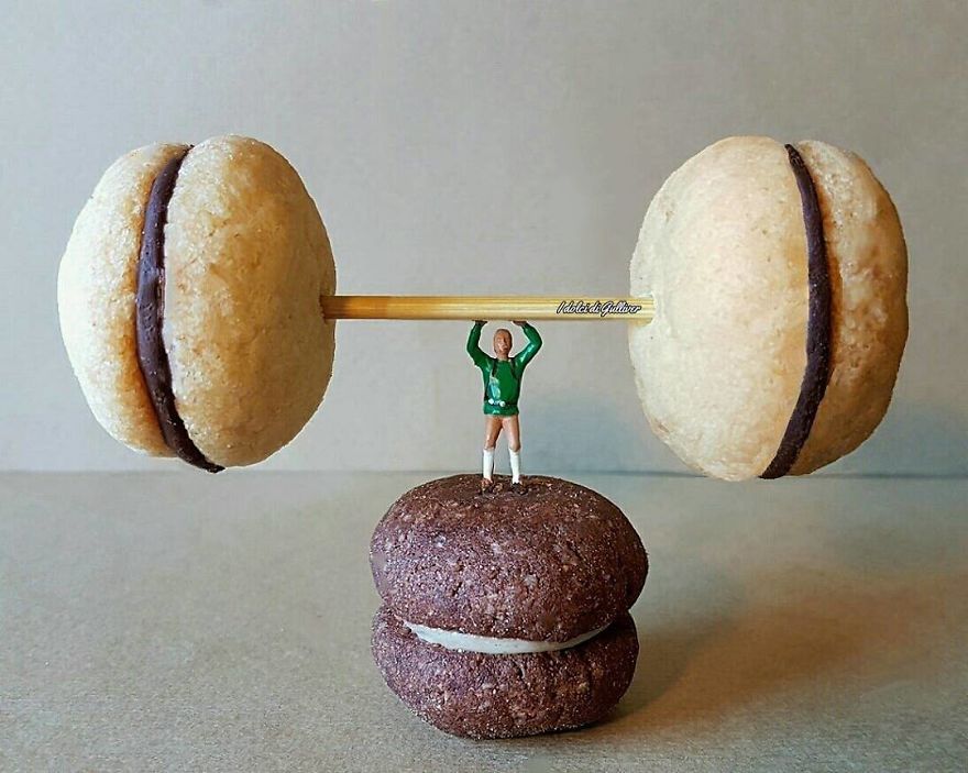 AD-Italian-Pastry-Chef-Creates-Miniature-Worlds-With-Desserts-20