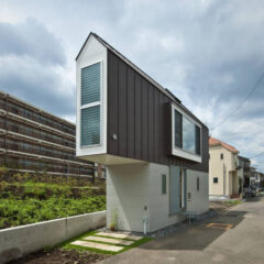 This Narrow House In Japan Only Looks Tiny Until You Look Inside