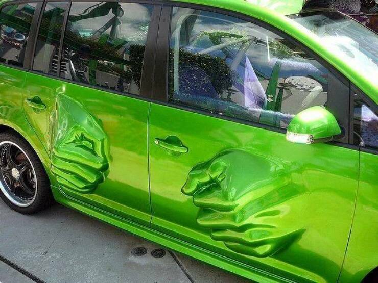 Hulk Hands On This Car