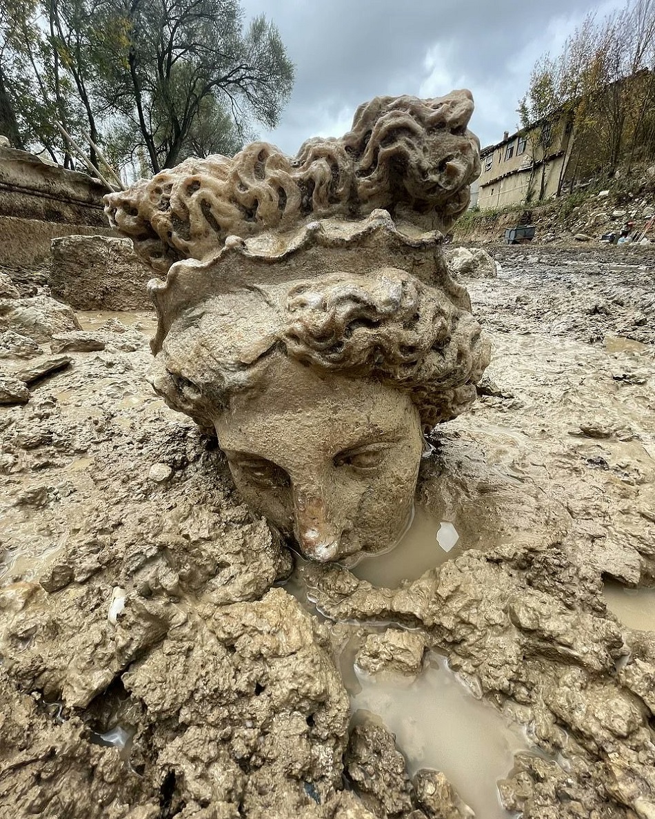 Part Of The Aphrodite Statue Re-Emerges After More Than Two Millennia In The Ancient City Of Aizanoi, Greece