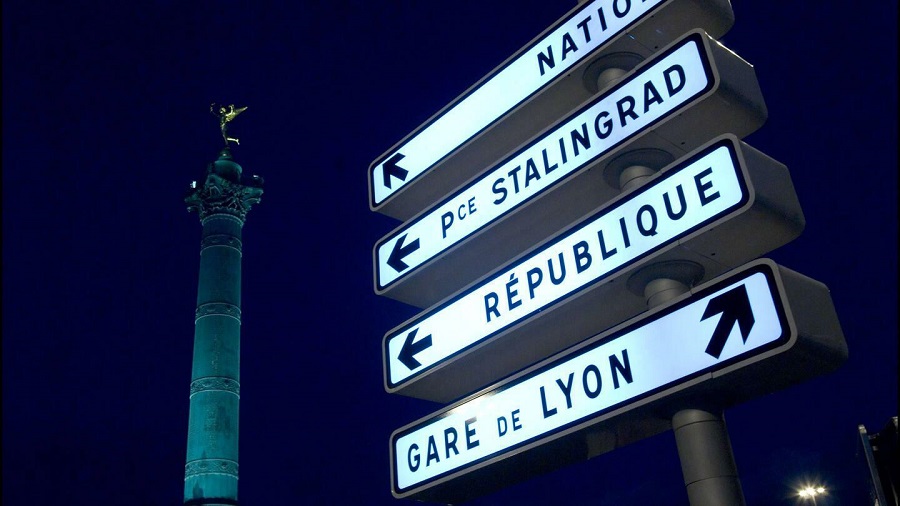 Luminous Direction Sign In Paris