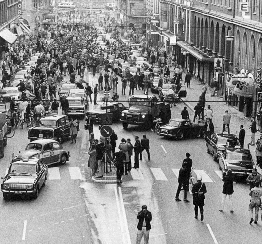 On September 3, 1967, Or "H-Day" As It Was Called, Sweden Planned To Switch From Driving On The Left Side Of The Road To The Right Side. This Is What Happened