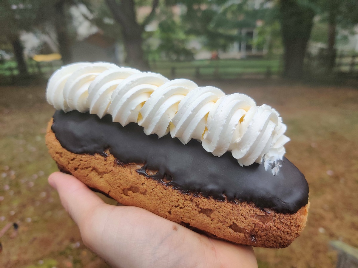 I Made "La Bombe," The Gargantuan, Deadly Eclair From The Simpsons