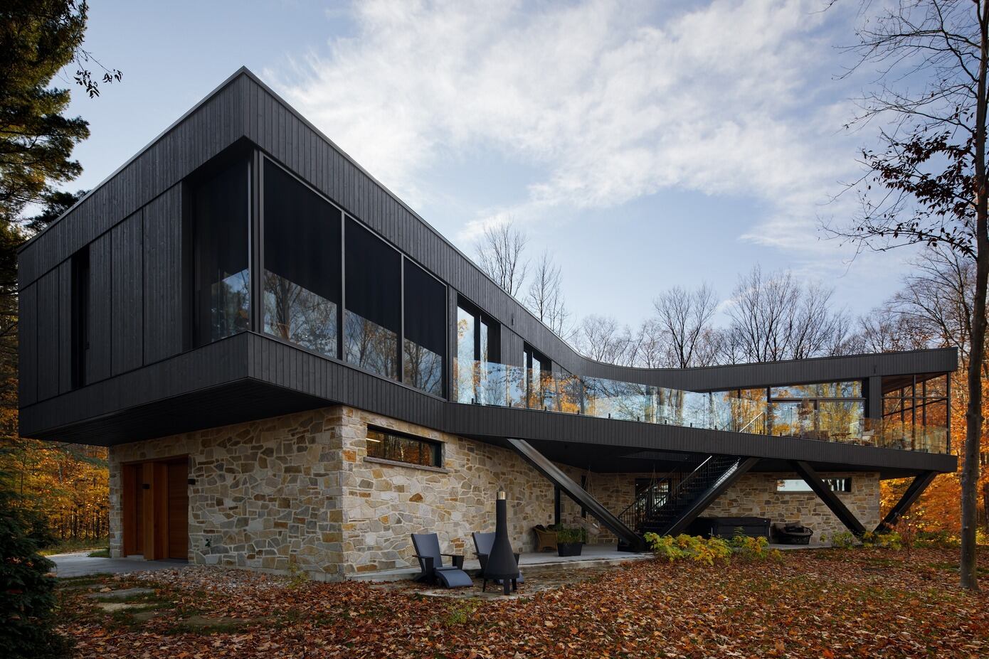 Des Forges Residence By Bourgeois / Lechasseur Architectes